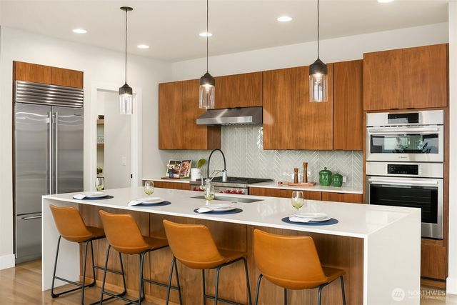 616 25th Avenue E, Seattle, WA 98112