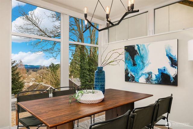 616 25th Avenue E, Seattle, WA 98112