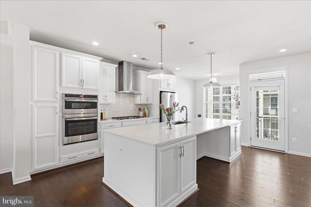 43100 THOROUGHFARE GAP TER, Ashburn, VA 20148