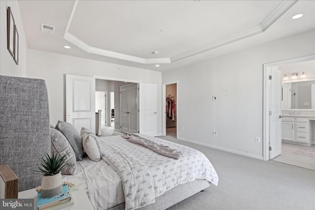 43100 THOROUGHFARE GAP TER, Ashburn, VA 20148