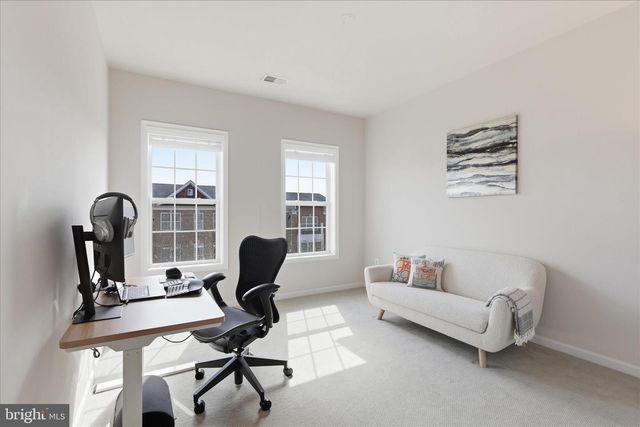 43100 THOROUGHFARE GAP TER, Ashburn, VA 20148