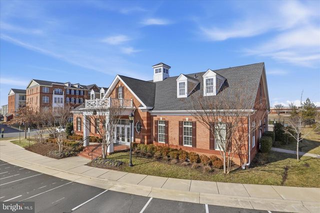 43100 THOROUGHFARE GAP TER, Ashburn, VA 20148