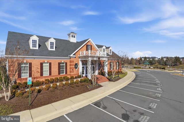 43100 THOROUGHFARE GAP TER, Ashburn, VA 20148