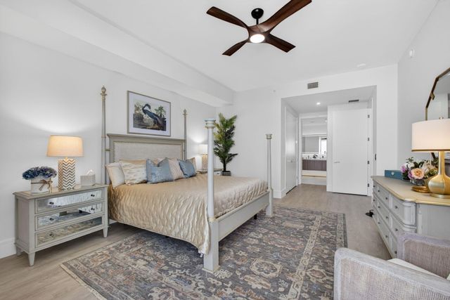 220 Lake Shore Drive 1907, West Palm Beach, FL 33403