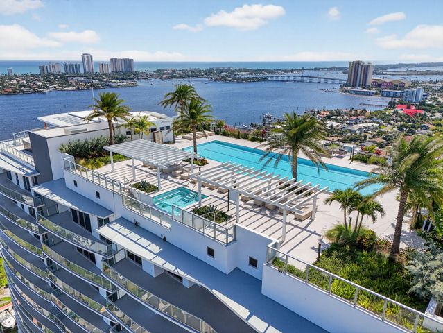 220 Lake Shore Drive 1907, West Palm Beach, FL 33403