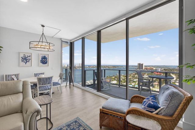 220 Lake Shore Drive 1907, West Palm Beach, FL 33403