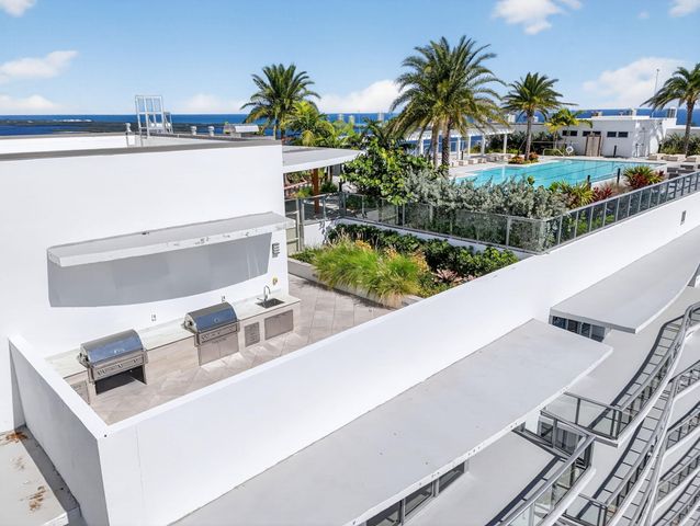 220 Lake Shore Drive 1907, West Palm Beach, FL 33403