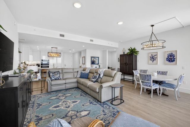 220 Lake Shore Drive 1907, West Palm Beach, FL 33403