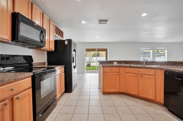 12012 CITRUS LEAF DRIVE, Gibsonton, FL 33534