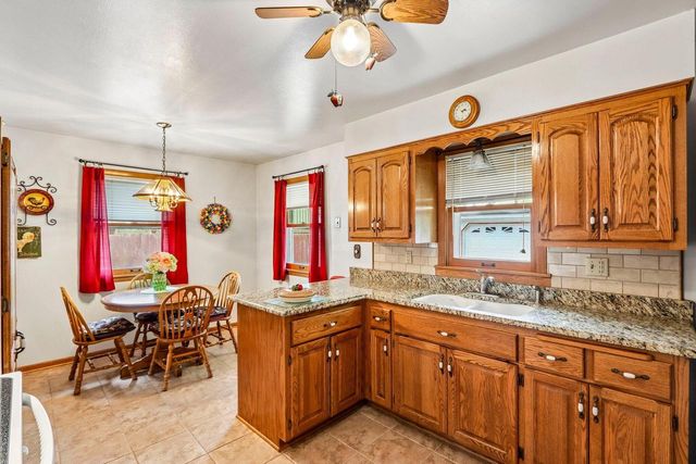 4369 S Nicholson AVENUE, Saint Francis, WI 53235