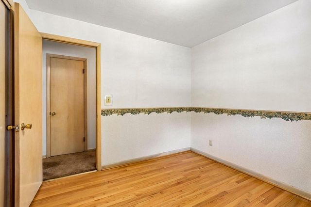 4369 S Nicholson AVENUE, Saint Francis, WI 53235