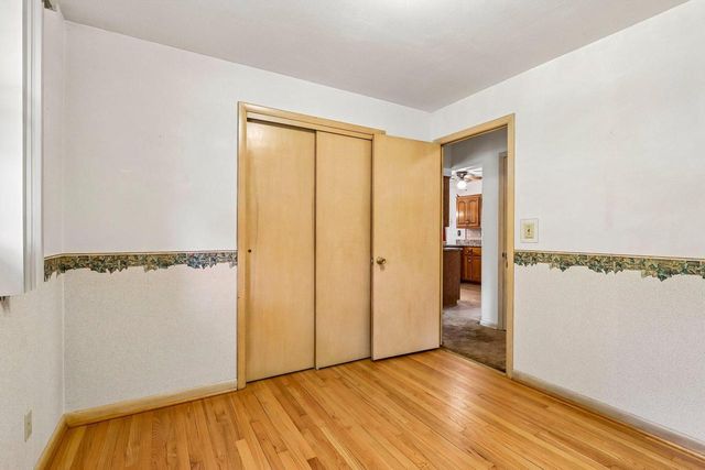 4369 S Nicholson AVENUE, Saint Francis, WI 53235