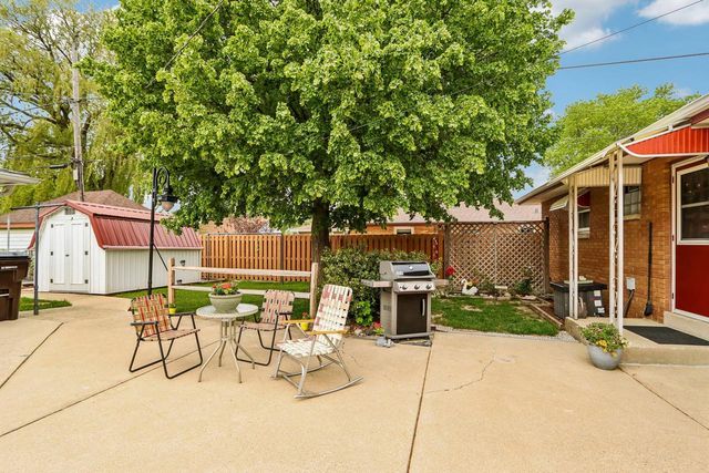 4369 S Nicholson AVENUE, Saint Francis, WI 53235