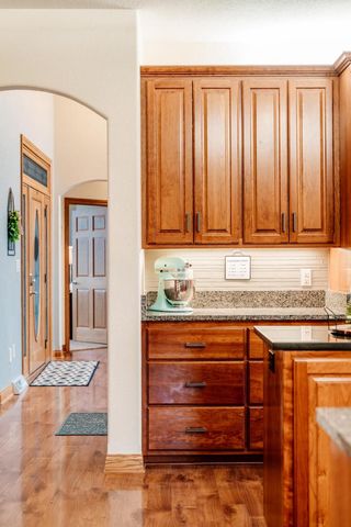 S62W28195 Ridge Valley ROAD, Waukesha, WI 53189