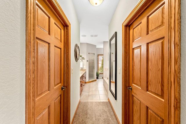 S62W28195 Ridge Valley ROAD, Waukesha, WI 53189