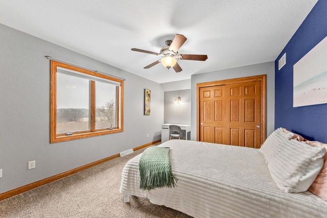 S62W28195 Ridge Valley ROAD, Waukesha, WI 53189