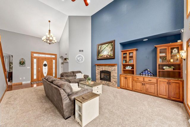 S62W28195 Ridge Valley ROAD, Waukesha, WI 53189