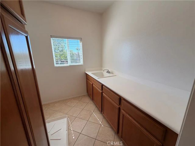 6287 Oakfield Court, Riverside, CA 92504