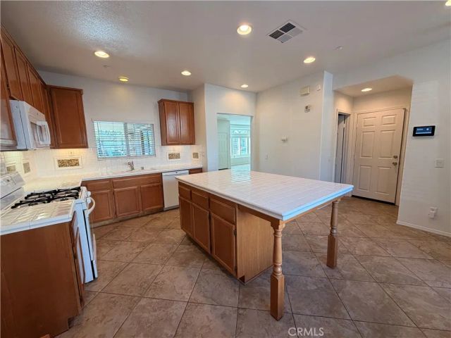 6287 Oakfield Court, Riverside, CA 92504