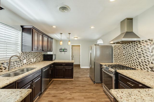 47 Adler Circle, Galveston, TX 77551