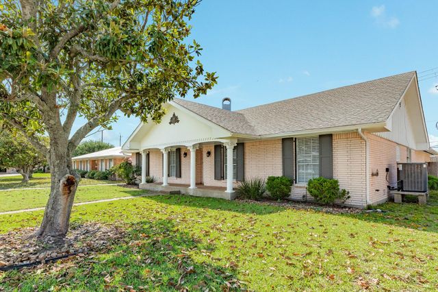 47 Adler Circle, Galveston, TX 77551