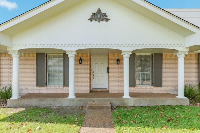 47 Adler Circle, Galveston, TX 77551