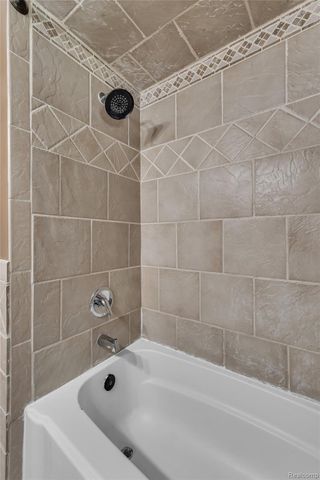 15421 McCann Street, Southgate, MI 48195