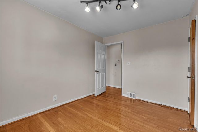 15421 McCann Street, Southgate, MI 48195