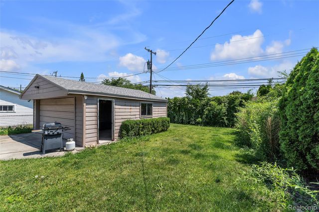 15421 McCann Street, Southgate, MI 48195