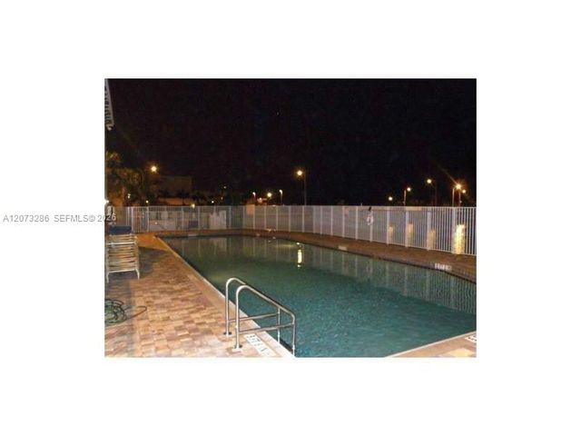 10800 NW 88th Terrace 102, Doral, FL 33178