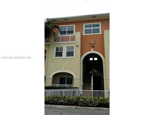 10800 NW 88th Terrace 102, Doral, FL 33178