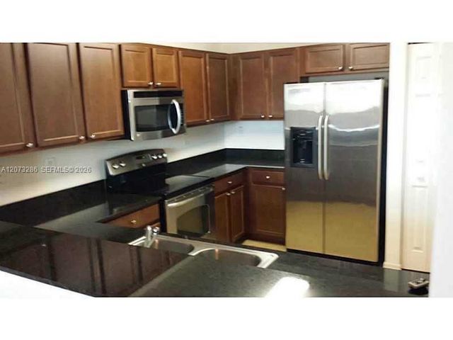 10800 NW 88th Terrace 102, Doral, FL 33178