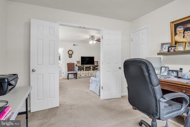 7808 DEWEY DR, Harrisburg, PA 17112