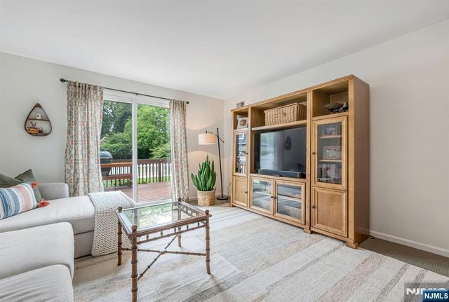 164 Prospect Avenue, Dumont, NJ 07628