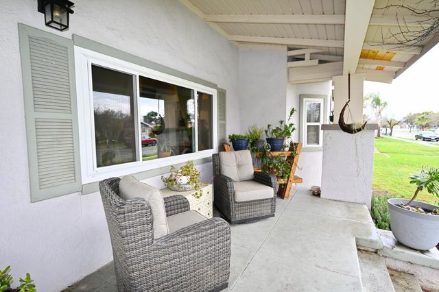 1237 N Adoline Avenue, Fresno, CA 93728