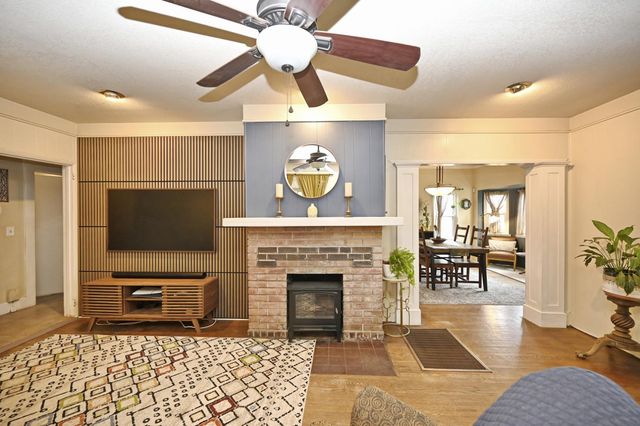 1237 N Adoline Avenue, Fresno, CA 93728