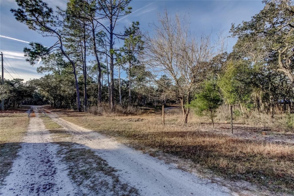 Image 4 of property listing at 17719 ORWELL ROAD, Hudson, FL 34667