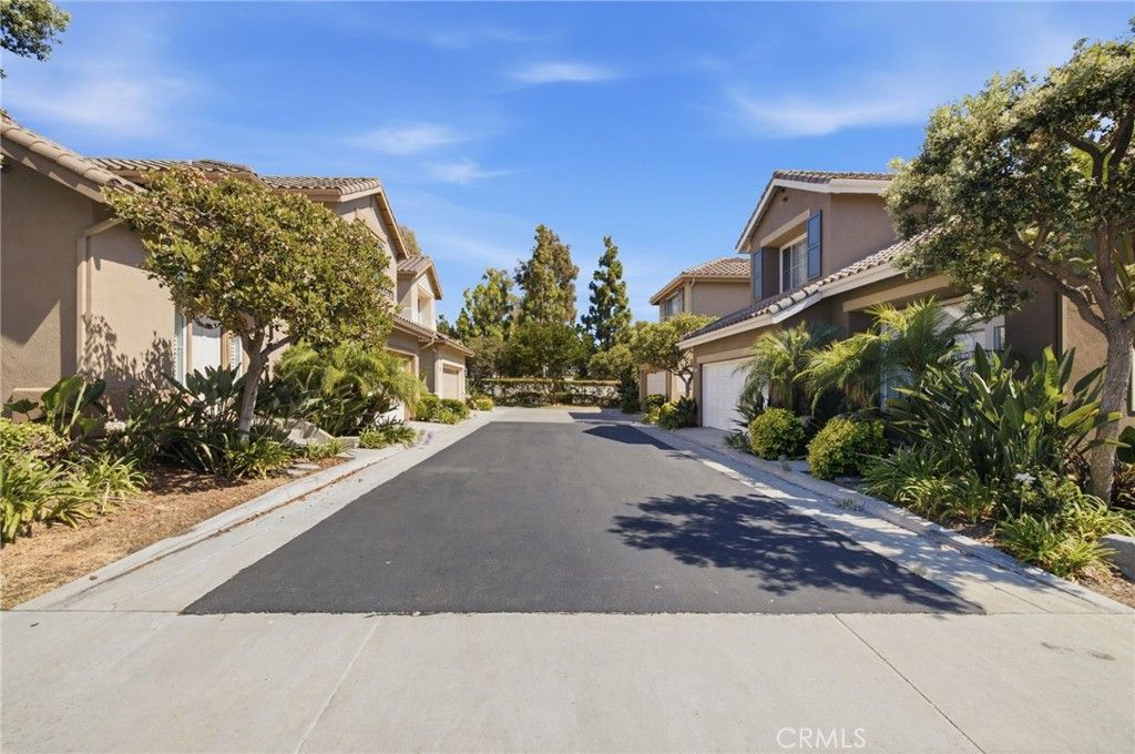 Image 41 of property listing at 12920 Mackenzie, Tustin, CA 92782