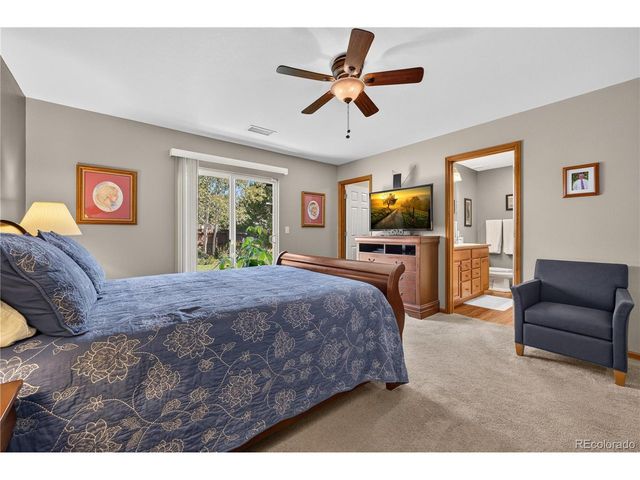 15895 Robins Dr, Denver, CO 80239
