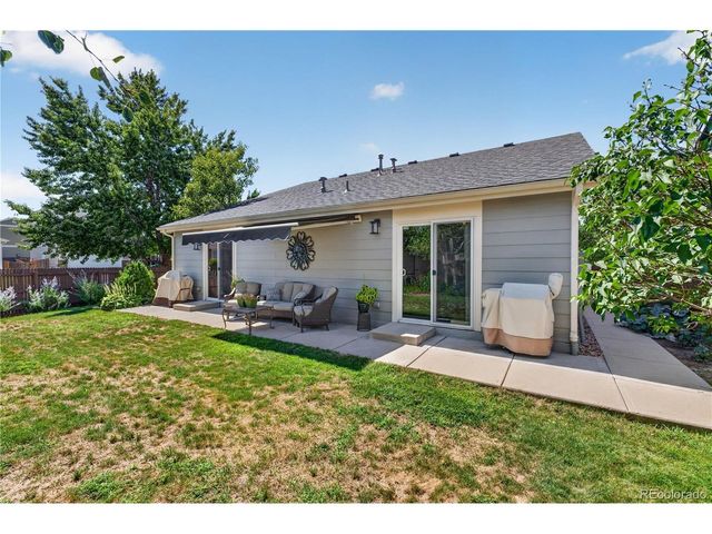 15895 Robins Dr, Denver, CO 80239