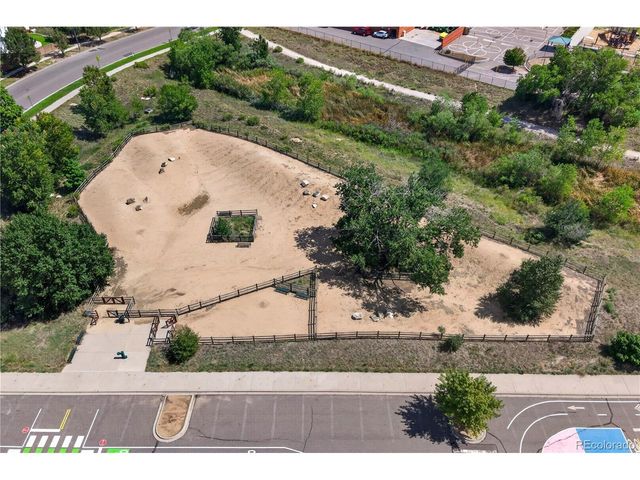 15895 Robins Dr, Denver, CO 80239