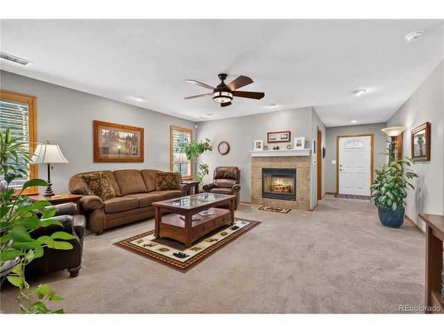 15895 Robins Dr, Denver, CO 80239