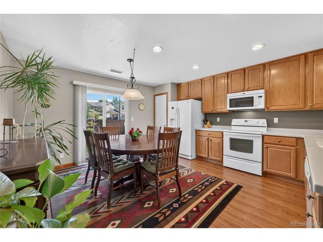 15895 Robins Dr, Denver, CO 80239
