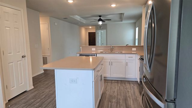 1121 Waggoner Drive, Aubrey, TX 76227