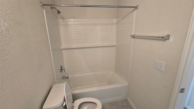 1121 Waggoner Drive, Aubrey, TX 76227