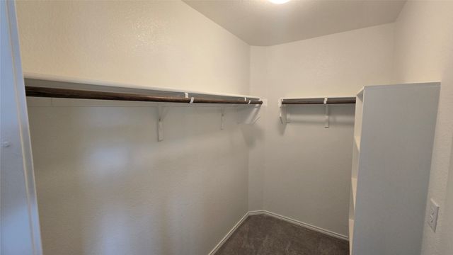1121 Waggoner Drive, Aubrey, TX 76227