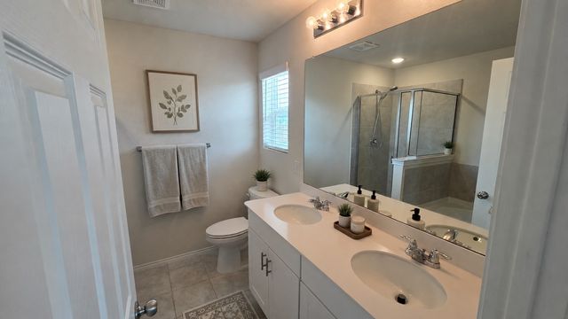 1121 Waggoner Drive, Aubrey, TX 76227