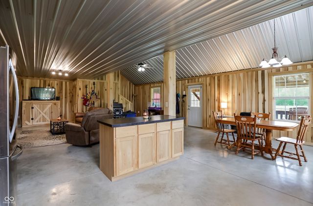 9278 E Cooper Road, Morgantown, IN 46160