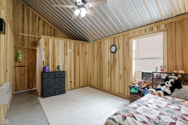9278 E Cooper Road, Morgantown, IN 46160