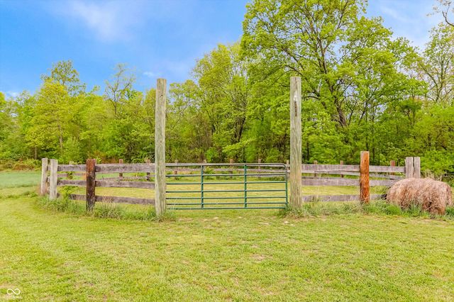 9278 E Cooper Road, Morgantown, IN 46160